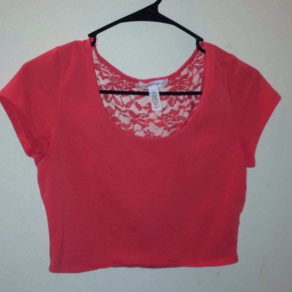 Two crops tops